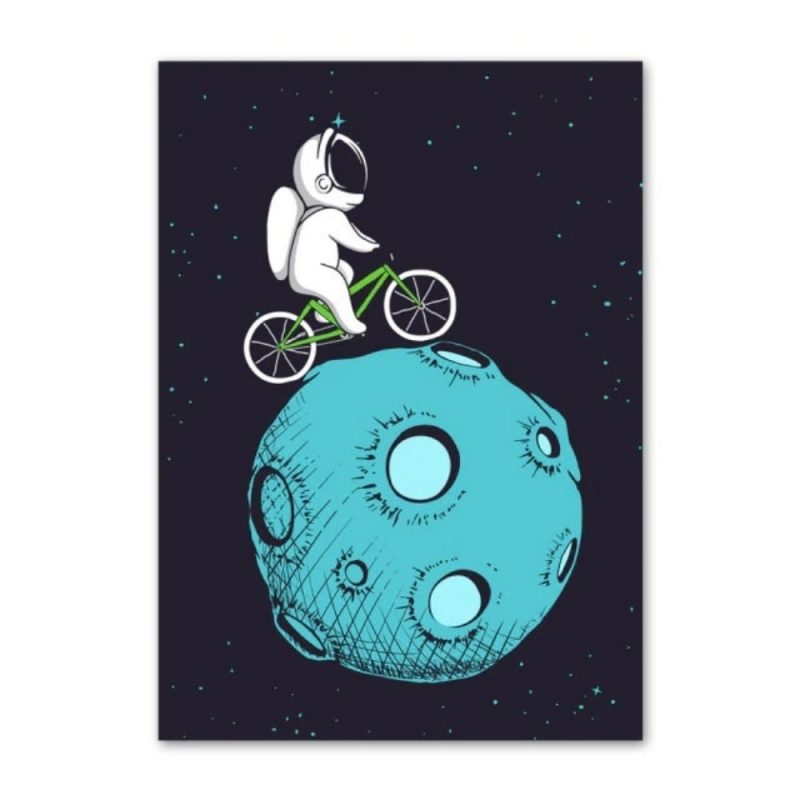 affiche petit astronaute en velo