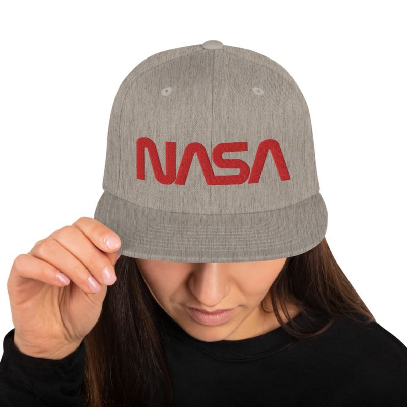 casquette grise nasa